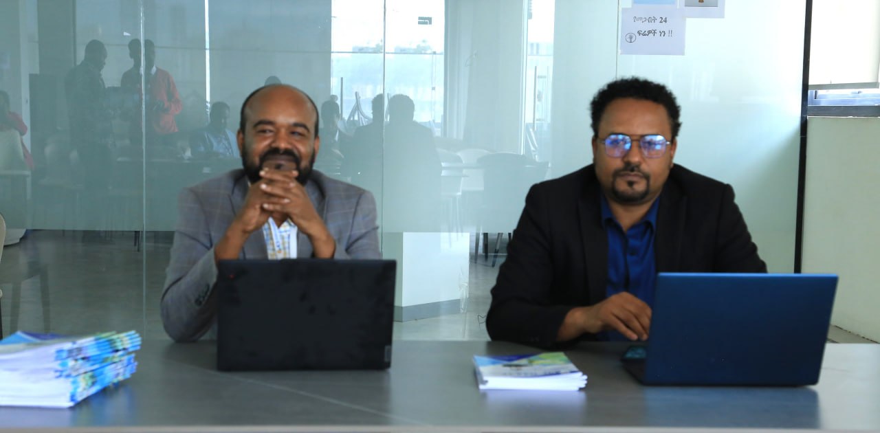 በዛሬው ዕለት የኢሚግሬሽንና ዜግነት  አገልግሎት ህብረት አንድ እና ሁለት አባላትና አመራሮች  ''የአሜሪካ -እስራኤል  እና የኢራን ጦርነት፤ ስትራቴጂያዊ እንድምታዎች እና መሻገሪያ አቅጣጫዎች በሚል ርዕሰ ተካሂዷል።